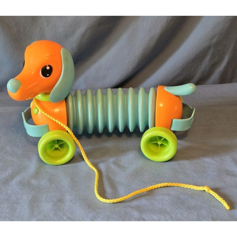 Tomy's  Marley The Musical Dog Plastic Pull Toy For Children 18M+